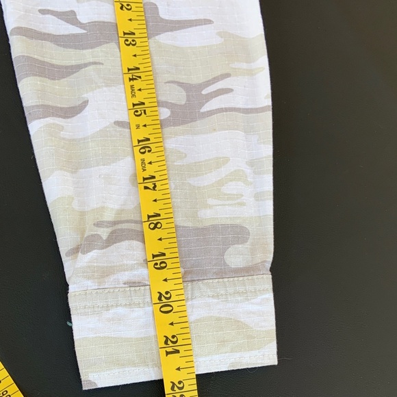 Sanctuary Gray Camo Utility Shacket - Picture 7 of 11